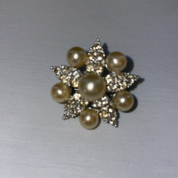 Estate jewelry Marvella brooch - Picture 2 of 8